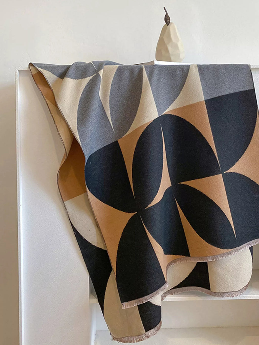 bc9bf4bb4eff421b9ee82810c9556044-Max-Origin