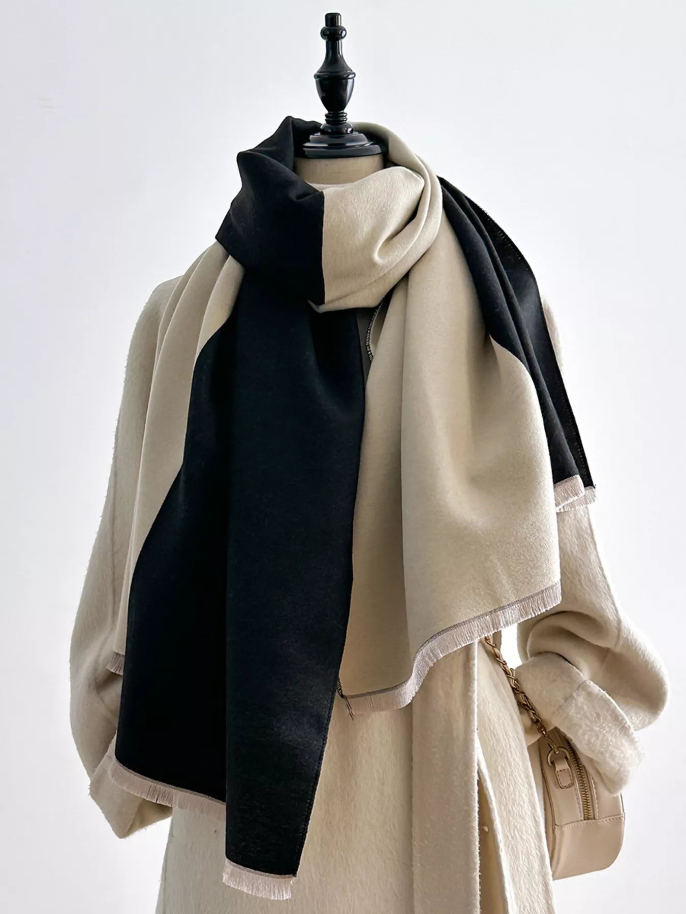 e8e698f145ae4a6cb0c72781e5966ab5-Max-Origin